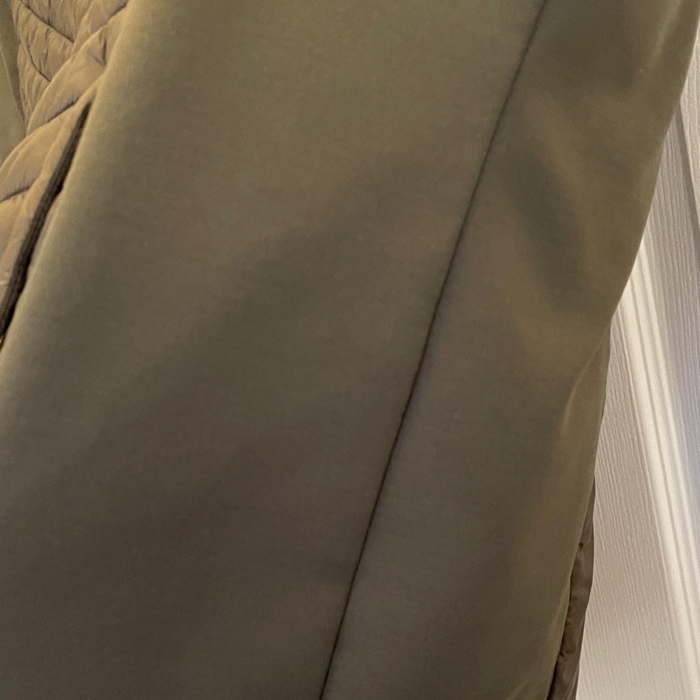 Michael Kors Women's Olive Green Quilted Vest - Picture 6 of 8